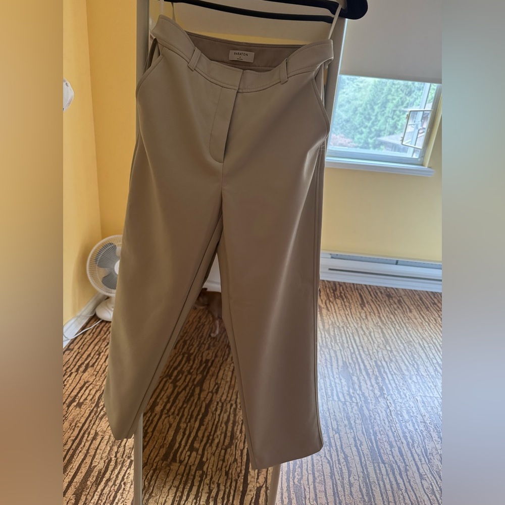 NWT Babaton Cropped “command pants” on Vegam leather